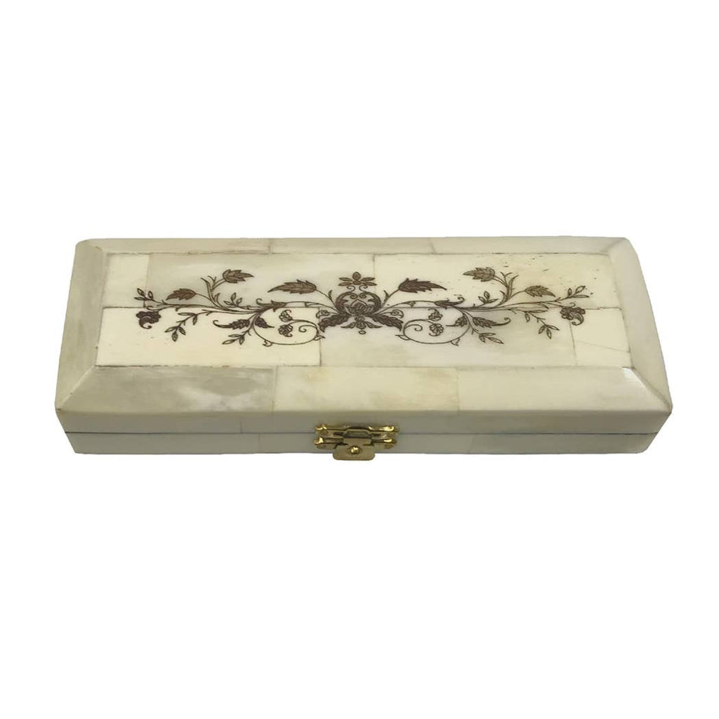 Scrimshaw Postage Stamp Bone Box, 6-1/2”