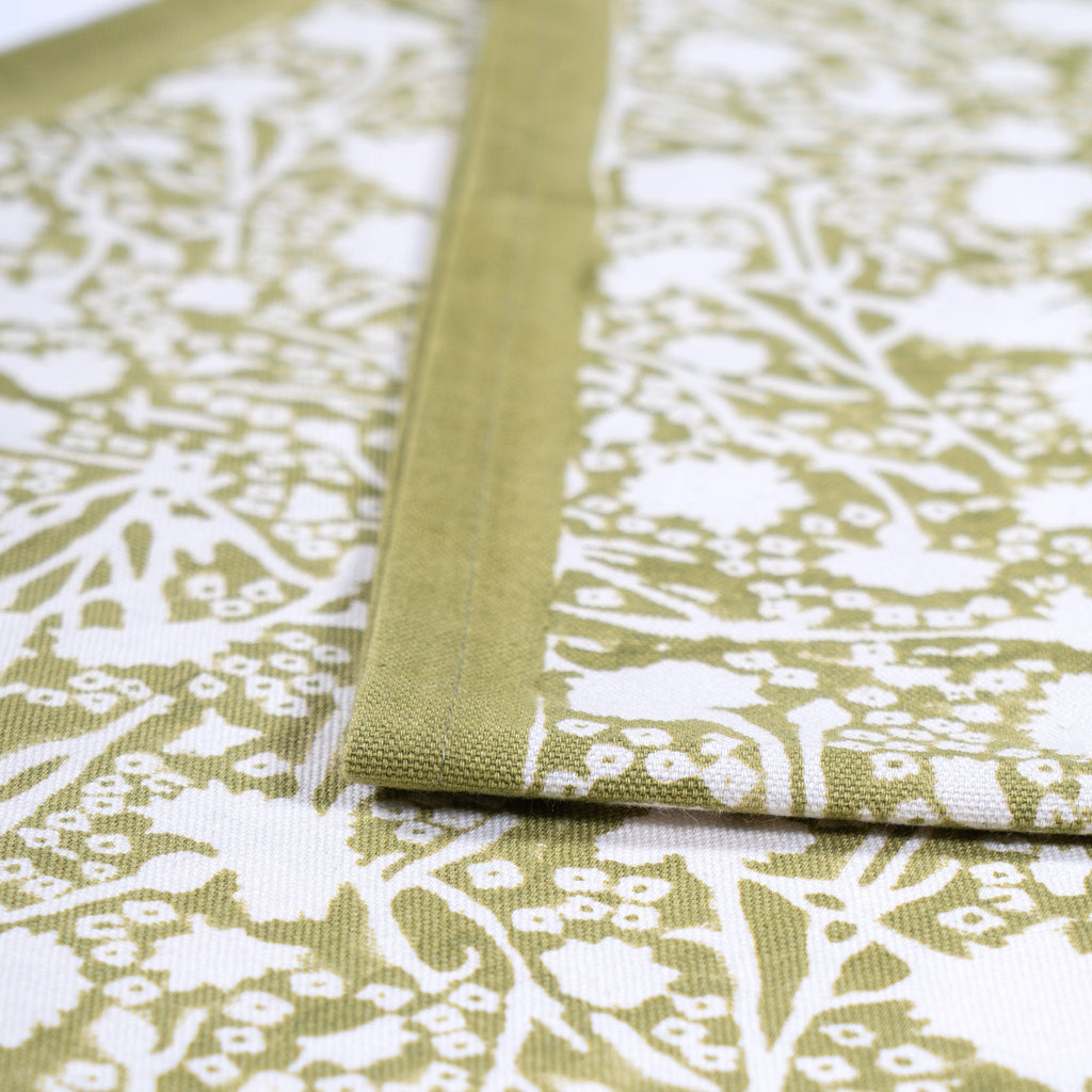 Meadows Vert Table Runner