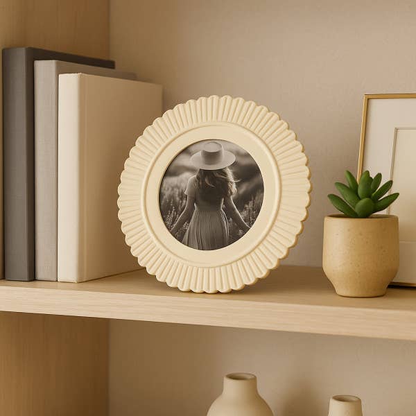 Ivory Resin Round Solid Etched Picture Frame