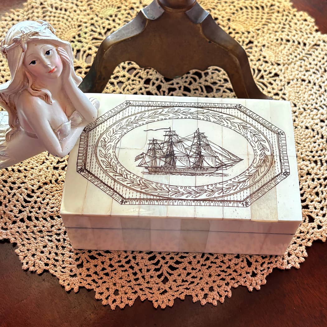 American Frigate Vintage Scrimshaw Bone Box, 5-1/4”